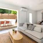 Alma Villa *