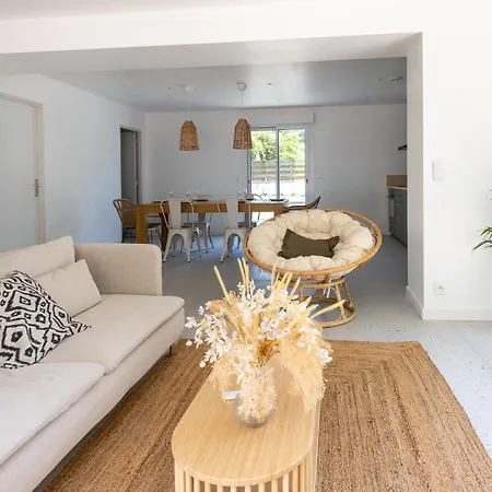Alma Villa