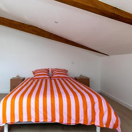 וילה Alma סניוס